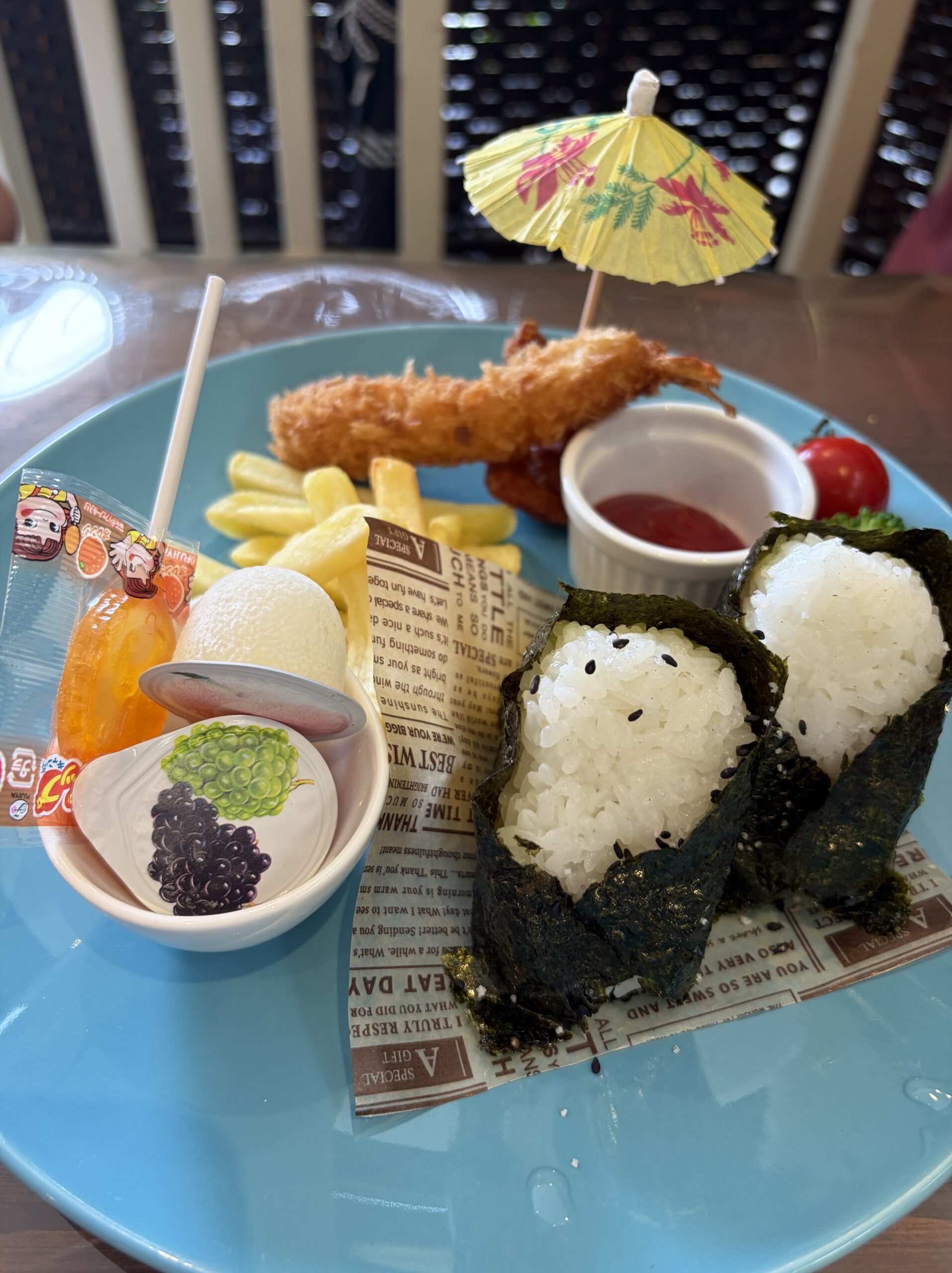 カフェシュシュ滝不動 キッズおにぎりプレート