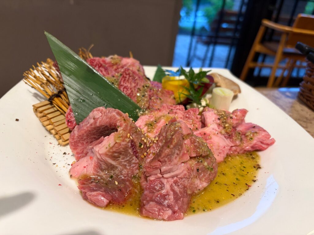 焼肉 然の箱根牛と黒毛和牛