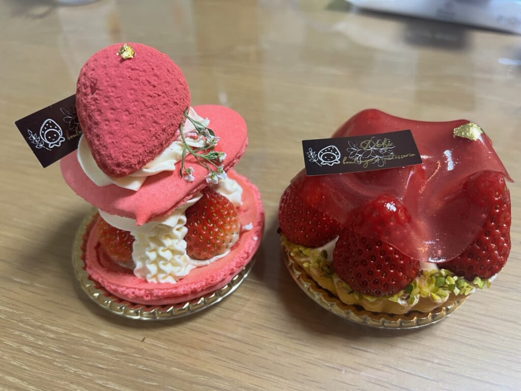 デフィのいちごのケーキ2つ